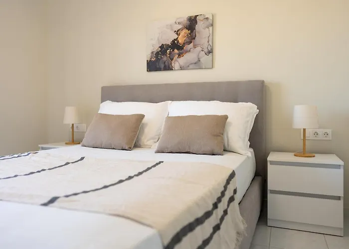 Emelia Cozy Apartment