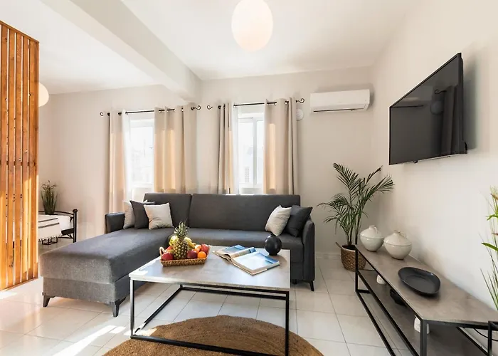 Emelia Cozy Apartment