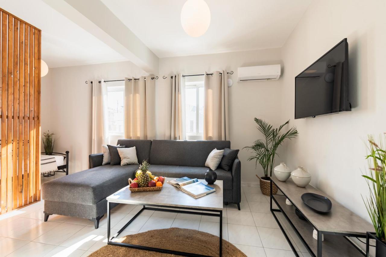 Emelia Cozy Rhodes City